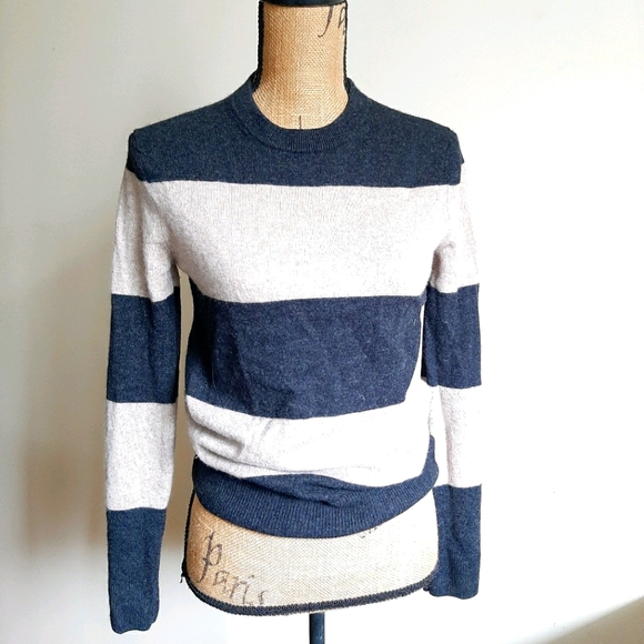 Aritzia T. Babaton rugby stripe sweater